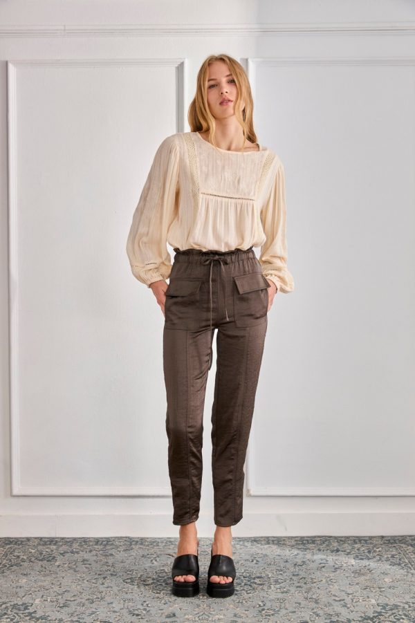 Pantalón Satinado Cargo