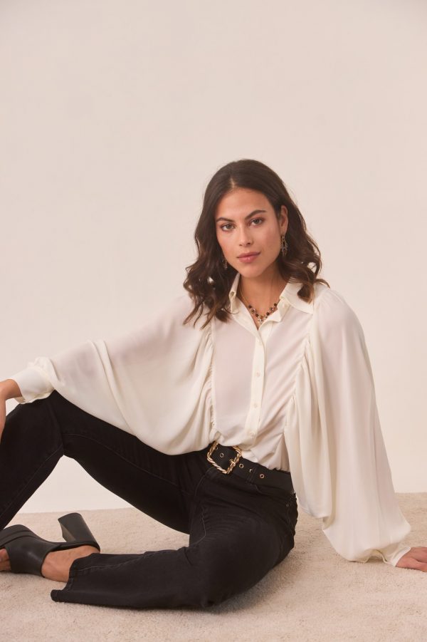 Blusa Vaporosa Manga Murciélago