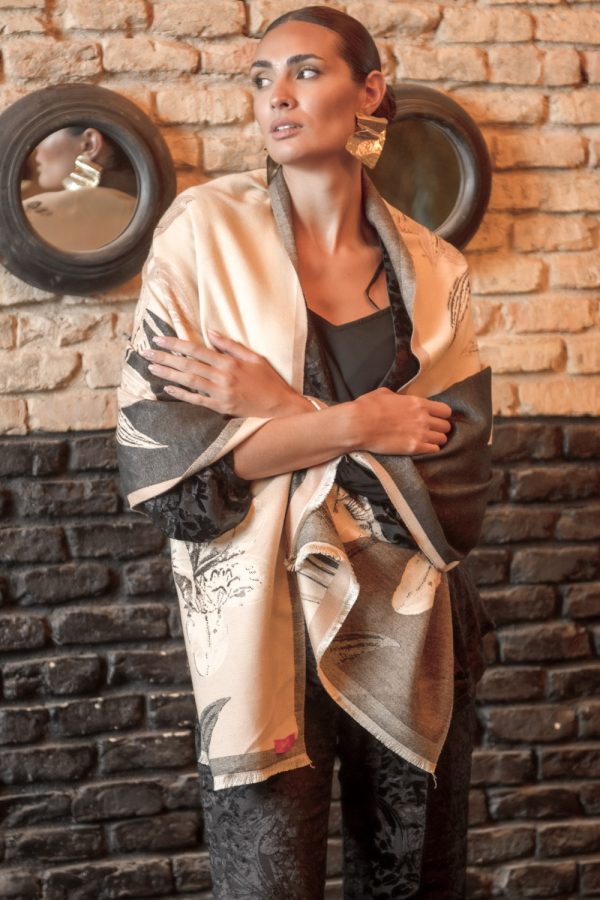 Pasmina Romántica Beige/Negro